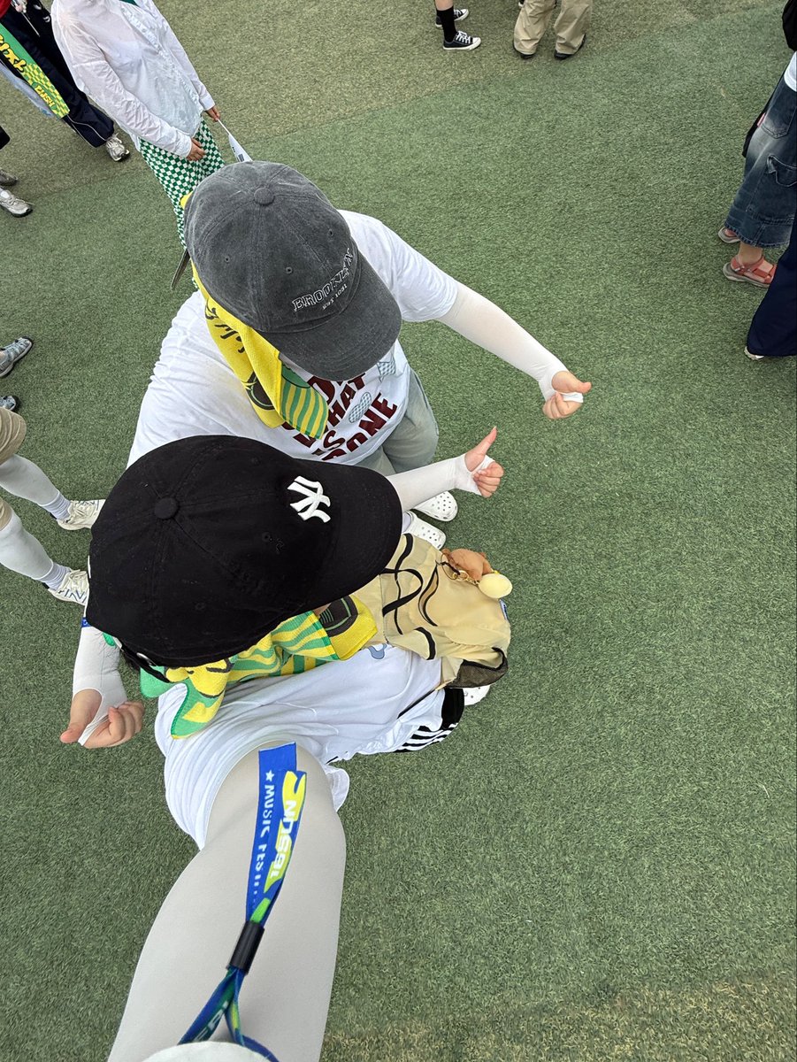 pagesofm's tweet photo. 이런여름이라면 오백번도더할수잇을것만같지.. https://t.co/Zx8FML9vOM