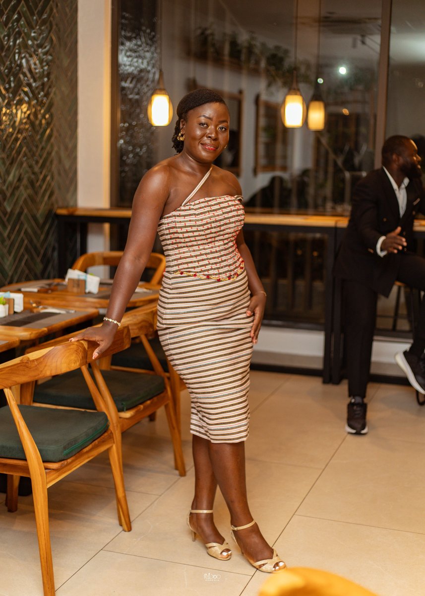 _iamblackena's tweet photo. This weekend I was busy drinking wine and enjoying good vibes at a birthday party. How about you? https://t.co/Vp4Sgj0HmQ