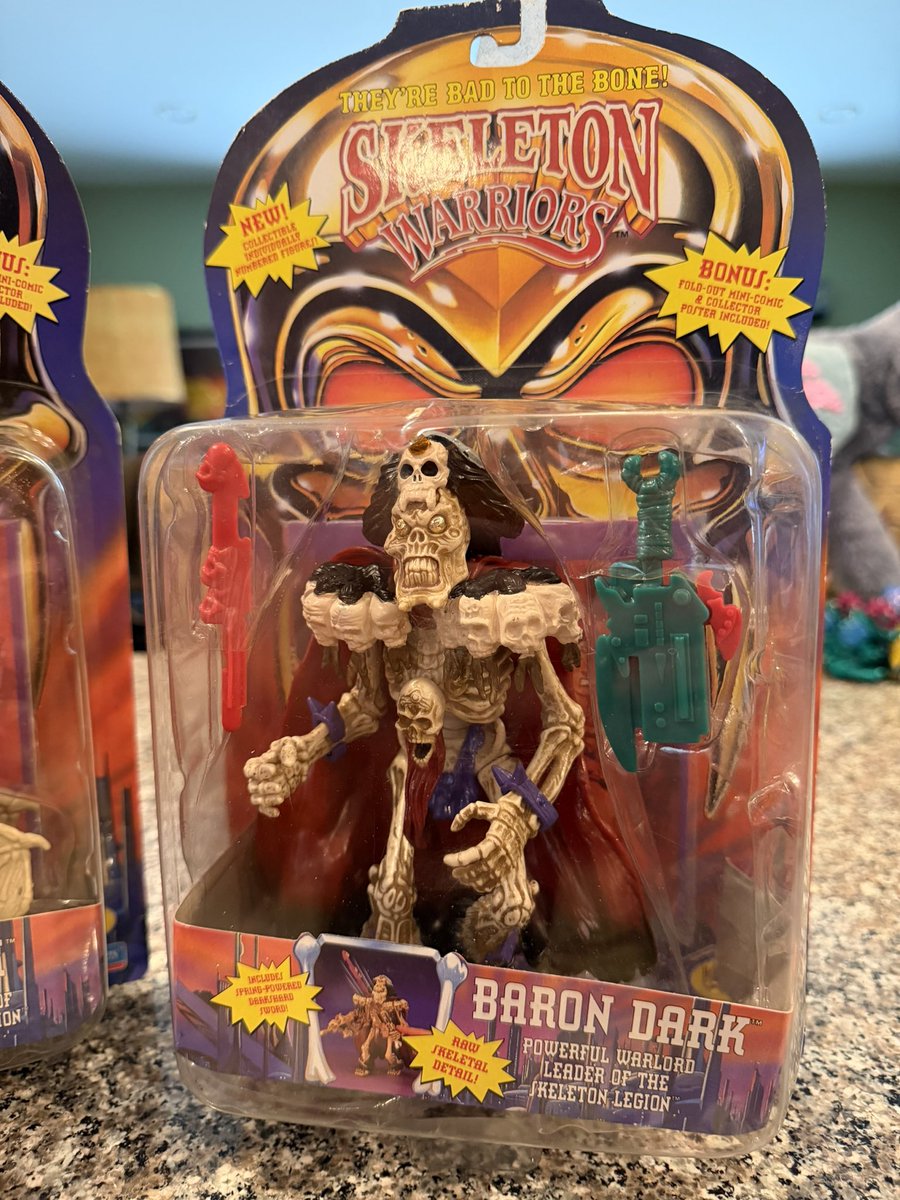 Toyhuntersholl2's tweet photo. Skeleton Warriors!!
Just added Baron Dark & Shreik to our 90s toy collection! These are great. Packaging isn’t bad and it has a poster inside. Nice!
#skeletonwarriors #90scartoons #90skids #playmates #BadToTheBone https://t.co/xrJwosWZNJ