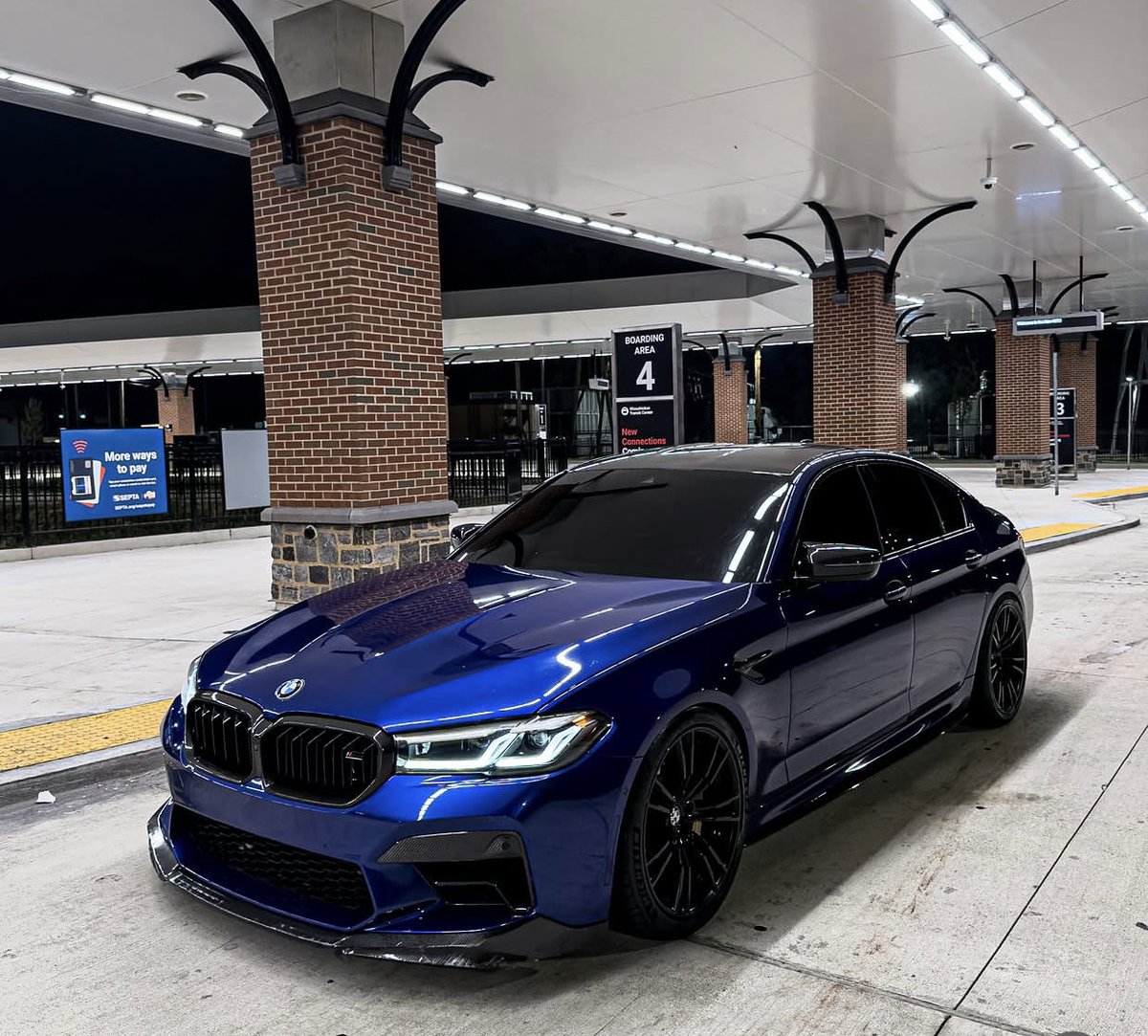 bmwfanworld's tweet photo. BMW M5 💙💙 https://t.co/FlmHyqI73v