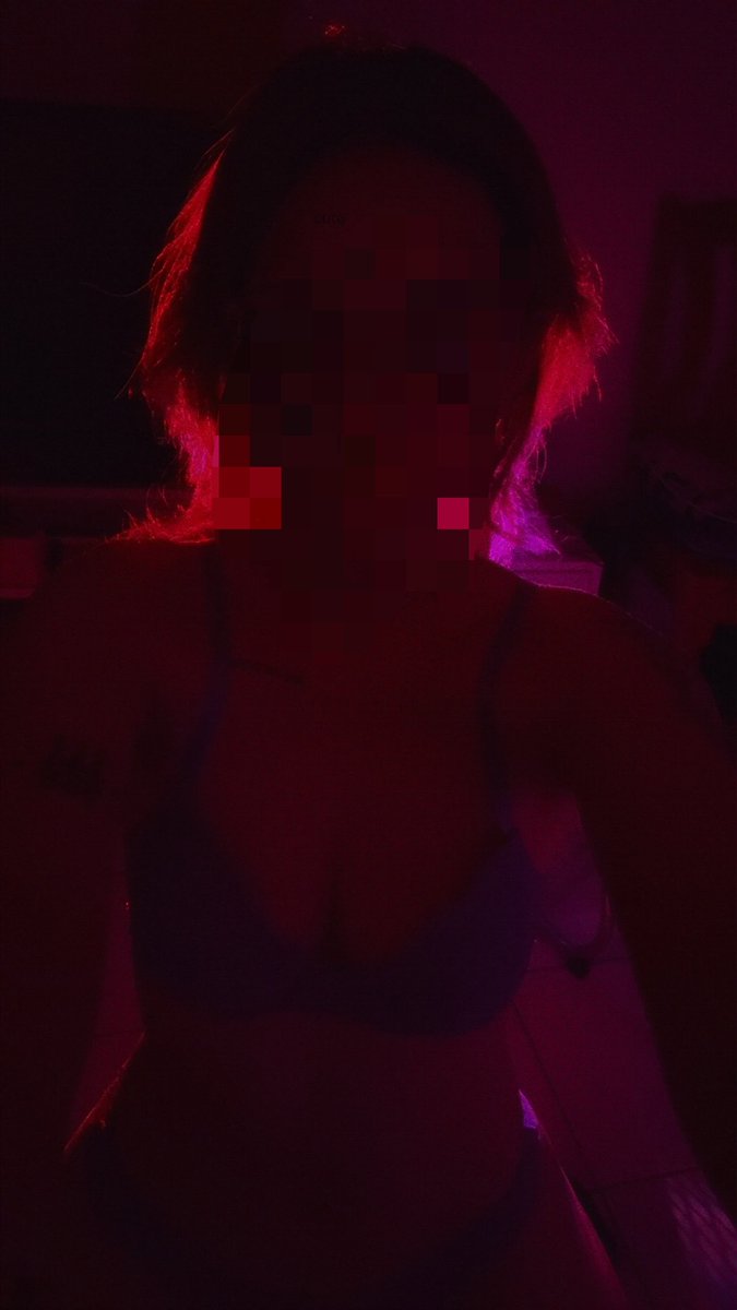 linadelux's tweet photo. Add me on Snapchat : Linadeluxe0 https://t.co/IIwig2ZMad