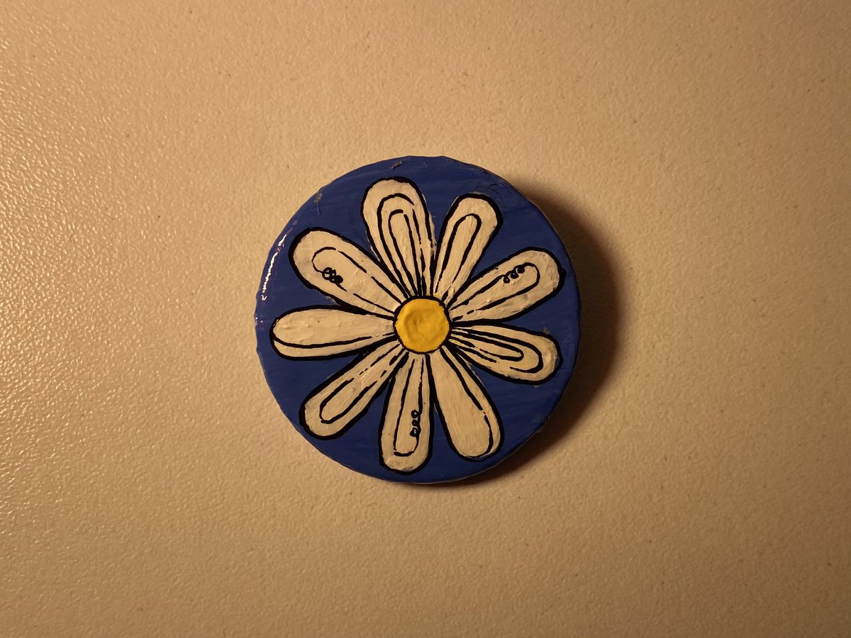akcek_'s tweet photo. not from soda caps but still pins i made
day#3
im posting these cause i made them for a friend and gonna send them away https://t.co/peUMzpdOD2