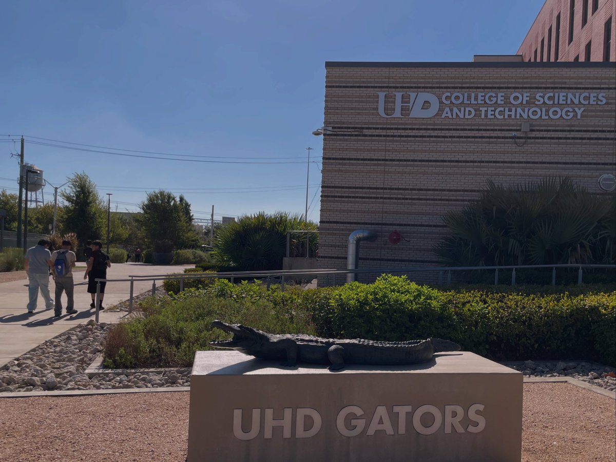 UHDcst's tweet photo. Welcome Back, Gators!🐊

Whether you are part of the Class of 2030 or a returning student, we hope you had an amazing summer and an even greater semester😆😊 https://t.co/Ux4dBD2QZU