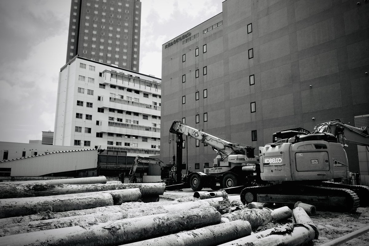 turutaka's tweet photo. 「somewhere,Sapporo」
 #streetphoto #streetphotography #monochrome  #路上 #somewhere_sapporo
#streetmoment #28mm #gr3 https://t.co/vh7nxSdZtf