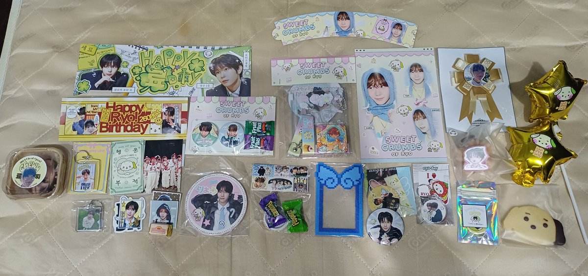 frhhfzrq's tweet photo. ππ terima kasih semua yang memberi freebies semalam, saya sukakannya dan saya telah makan freebies yang berbentuk makanan dengan jayanya. maaf katil tak ada cadar sebab sudah lama tidak tidur di sini.
#SweetCrumbsofRyo https://t.co/MR8e1tsqrr