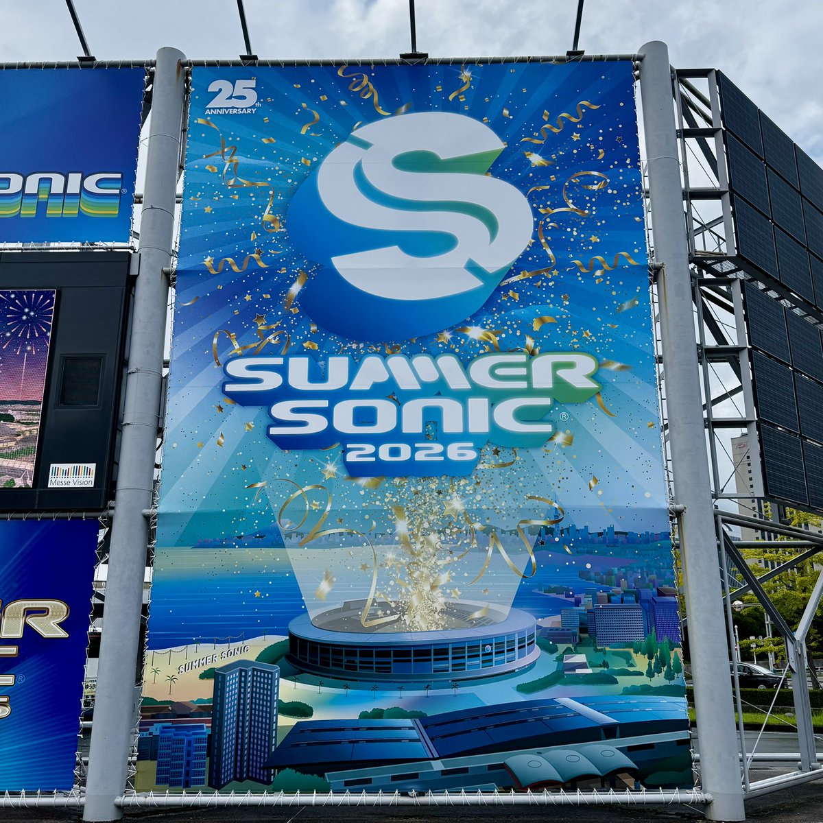 haru_minimal's tweet photo. SUMMER SONIC 2026。

豪雨でびしょ濡れになりながら観たYUKIちゃんは最強セトリでテンション爆上がり。

L'Arc〜en〜CielかJamiroquaiという究極の選択で辛かったけど最後は幕張メッセへ。

Virtual Insanityで涙腺崩壊寸前だった。

青春を彩ってくれた音楽に感謝。

最高の夏の思い出になった。 https://t.co/cYRYGfvntz