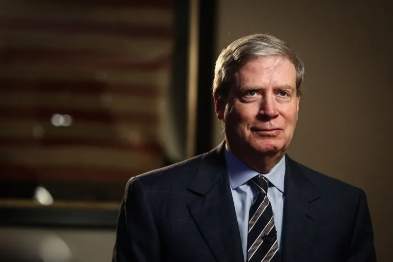 BitcoinNewsCom's tweet photo. NEW: Stanley Druckenmiller’s Duquesne Family Office closes positions in both Intel and Micron Technology and opens positions in four publicly traded Bitcoin mining companies: Bitdeer Technologies, Riot Platforms, Hut 8, and IREN. https://t.co/taDdm5EkOV