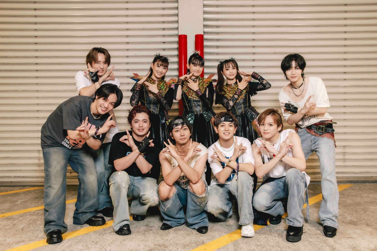 BABYMETAL_JAPAN's tweet photo. Thank you @December10JP @TravisJapan_cr @starglow_bmsg @bandmaid @metalverseworld 🙏
#BABYMETAL @summer_sonic 
📸 @fujii_taku https://t.co/asGHZ7D7I8