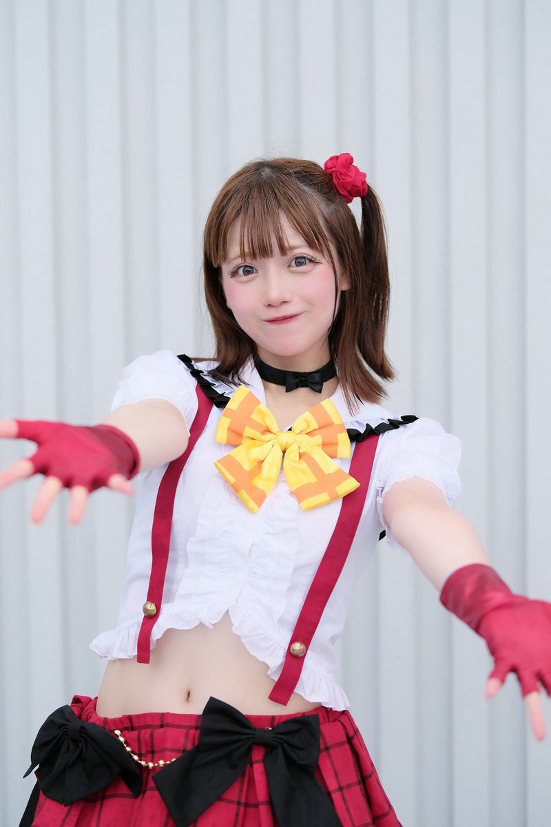 s_mile_n's tweet photo. 初コミケから3年後の穂乃果ちゃん🧡

2023（C102）→ 2026（C108） https://t.co/wm6kG1iyLc