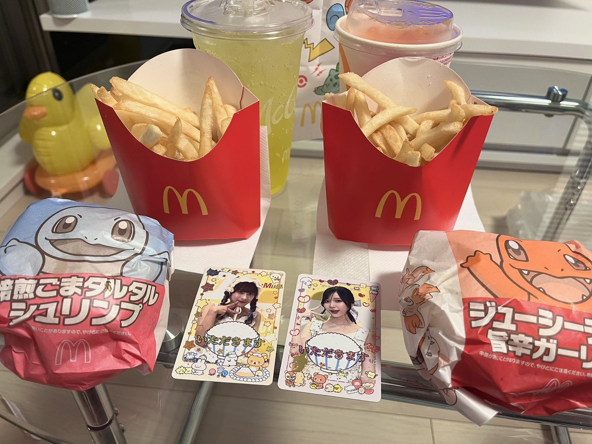 _oiciii's tweet photo. ももちゃんバーガー♡たべた
#ももかわいい https://t.co/67MYKFrGc1