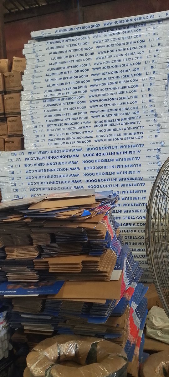 kcinspired01's tweet photo. Your non stick pot available 
Your aluminum pot available 
Your aluminum door Available 
Location five star warehouse oshodi https://t.co/9jI4EAUjGe