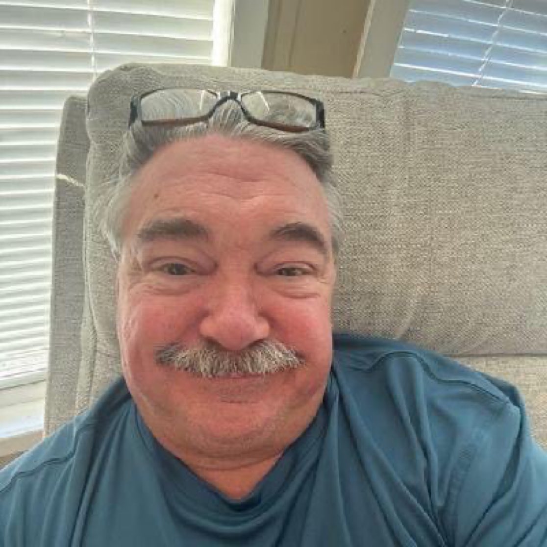 dass88215737's tweet photo. This is my new zangi number 45-4332-2843!
Can we chat on zangi??? https://t.co/7GuxChRGrW