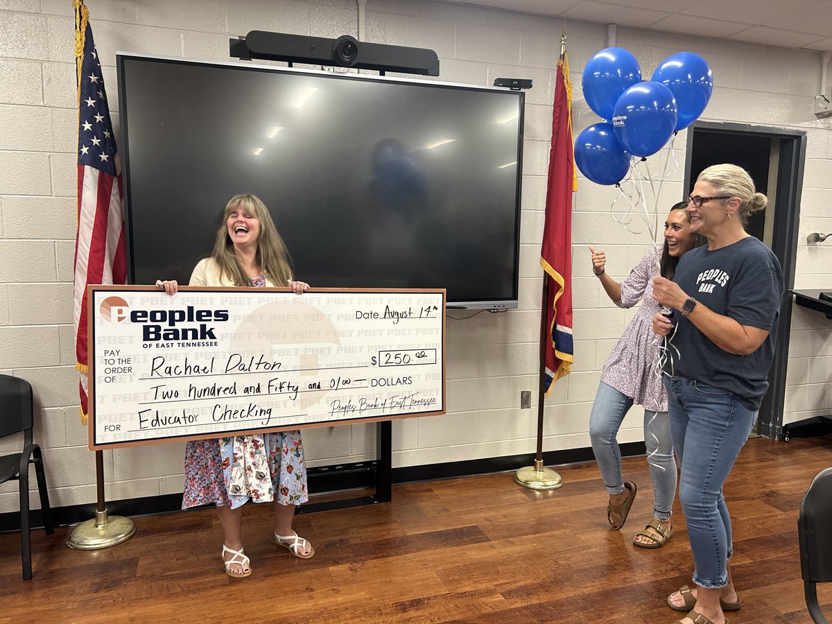 pfb_bank's tweet photo. We were glad to surprise Rachael Dalton with the Monroe County Board of Education with an appreciation gift through our Good Life Educator Checking!

It’s always exciting to give back to the people who give so much to our community.
 #GoodLifeEducatorChecking https://t.co/DcYP7iXhl6