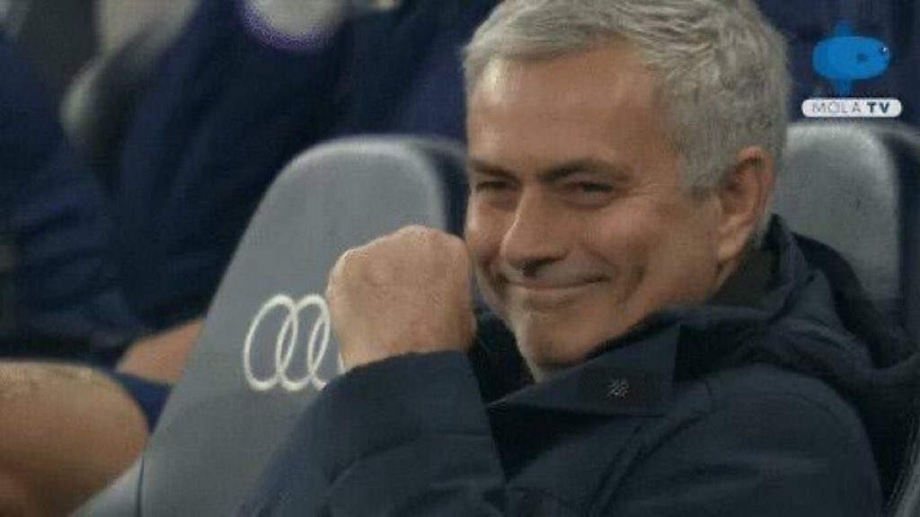 4pf_pixel's tweet photo. Before you watch any of your club game this season , Dstv go first paste you when Odegaard lift the Premier League trophy 😂😂 https://t.co/BmuNih3pkW