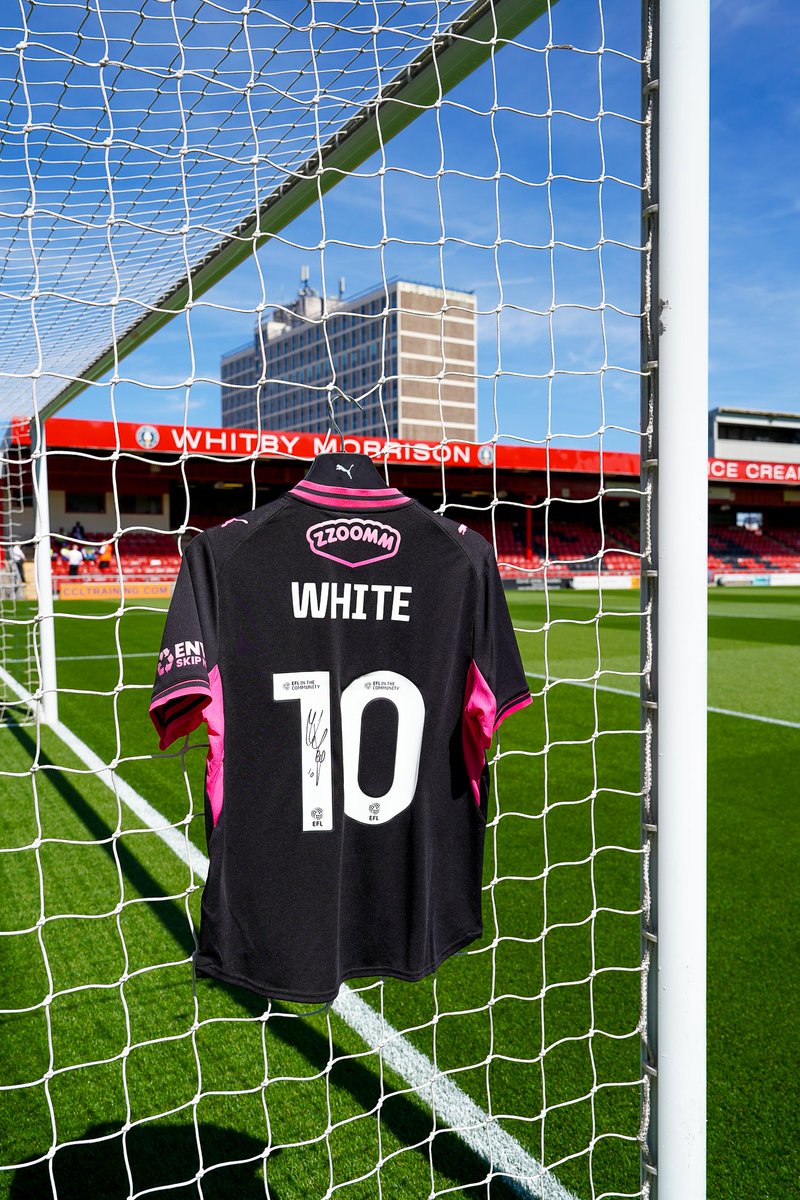 crewealexfc's tweet photo. IT'S GIVEAWAY TIME! 🥳

Win a signed @Joeewhite10 shirt 🤩

🖤 Repost
✅ Follow
📲 Tag a friend

#CreweAleksandr https://t.co/1nZKKstNGP