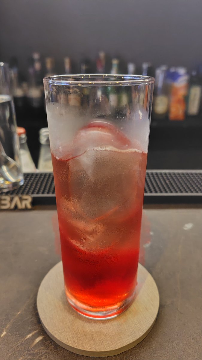 Mymt_aggw2208's tweet photo. 心斎橋のHackbar来ました！
#hackbar https://t.co/hAxqFnFrCL