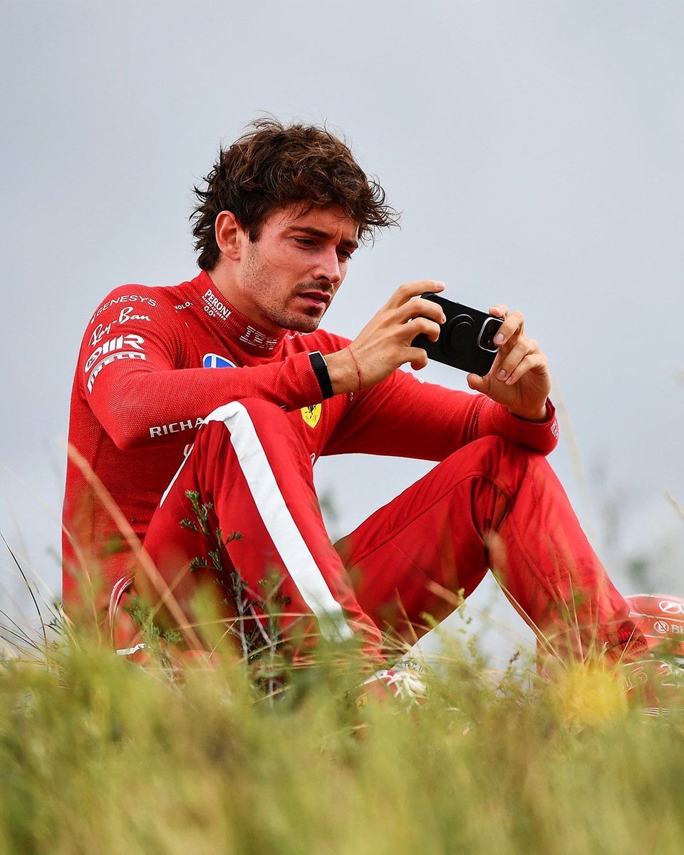 marydocharlito's tweet photo. when charles appeared with a phone after his dnf and nobody knew where he got it from 😭😭 https://t.co/ovOI0z3qge