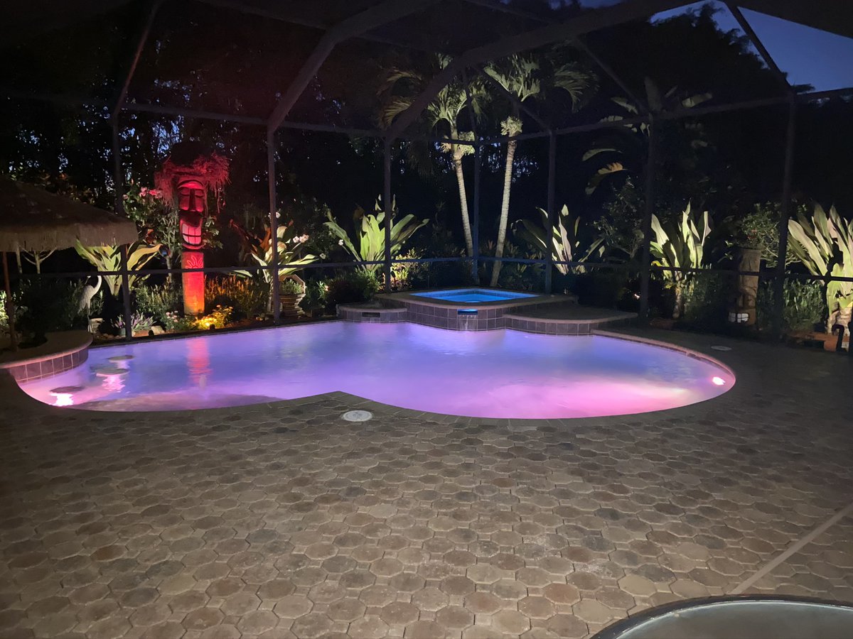 fcfloridausa's tweet photo. Freedom Contracting of Florida designs and builds custom pools with lighting features tailored to your lifestyle.

📞  239-392-5888
🌐  https://t.co/V6CabJ65xE https://t.co/vx9yb8oikg