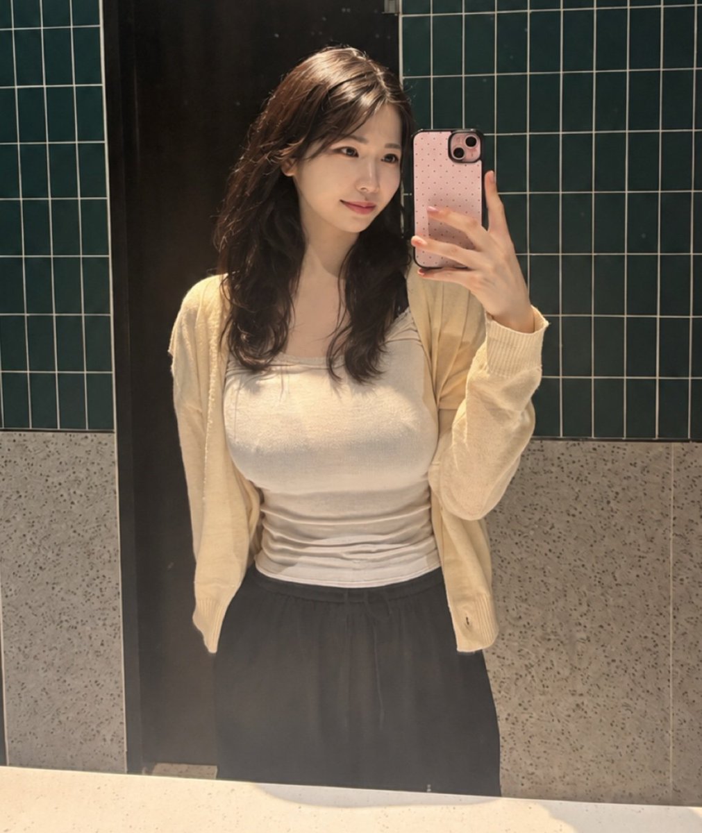 dndkqp's tweet photo. 거대빨통 혜원❤️❤️❤️❤️
#지인능욕 #지인박제 #지인상납 https://t.co/BSFcxU38Kh