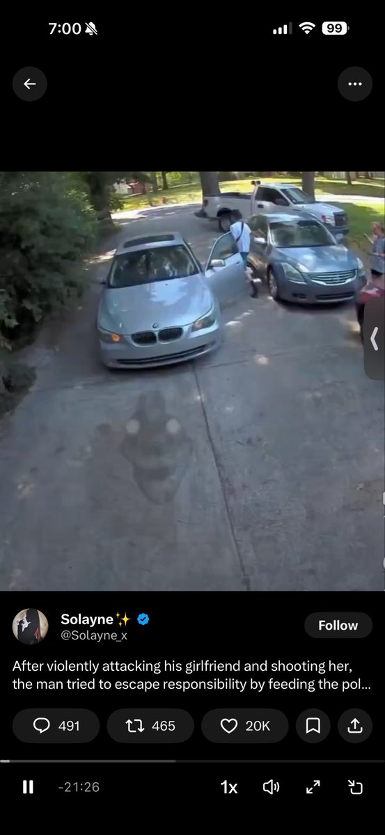 B8nks24's tweet photo. @Solayne_x Nobody gon talk abt the demon face in the parking lot https://t.co/mnlDcIGUSp