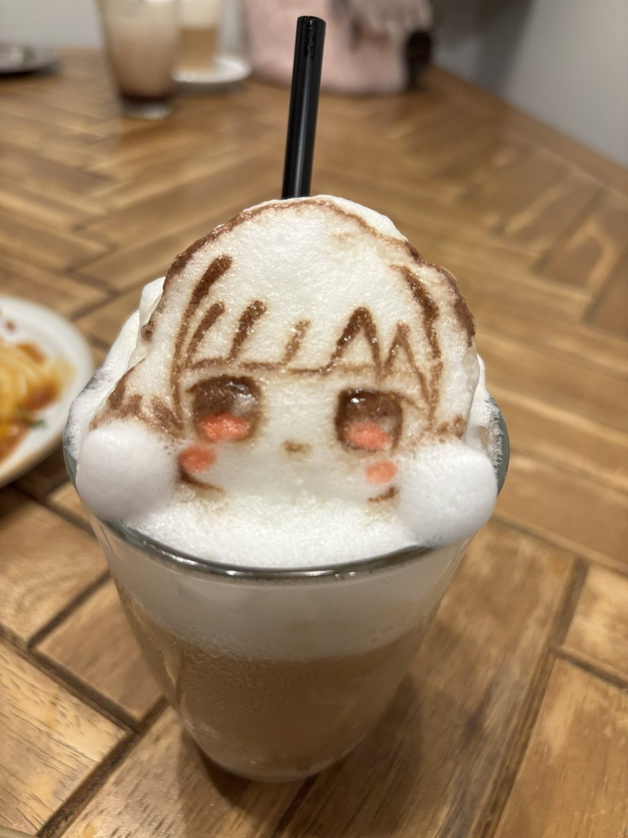 cactball3000's tweet photo. 3Dラテアートもちきり！
飲むのに覚悟が必要ですね〜 https://t.co/xnqghuikxy