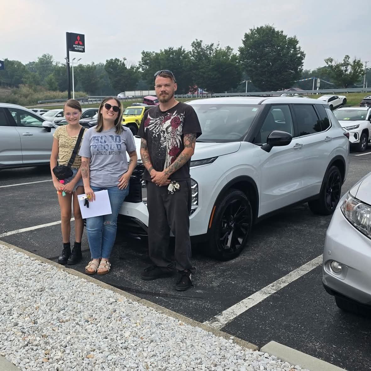 Younger_Mitsu's tweet photo. Big Congratulations to Leigh G. on your NEW 2024 #Mitsubishi Outlander! We appreciate your business! 👏 https://t.co/jujZRo6tQm