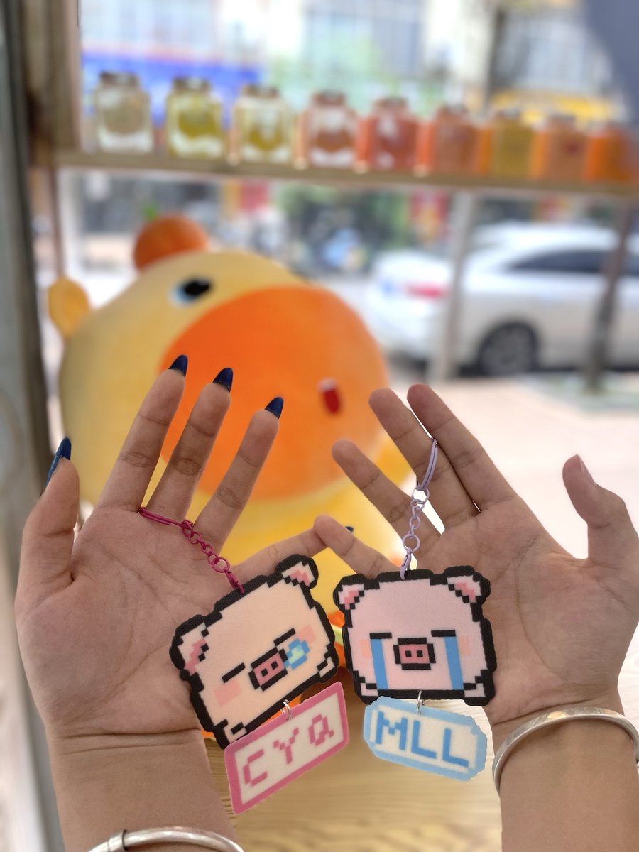 lan127127's tweet photo. 🐷🐷 https://t.co/DQlUO8jUSi
