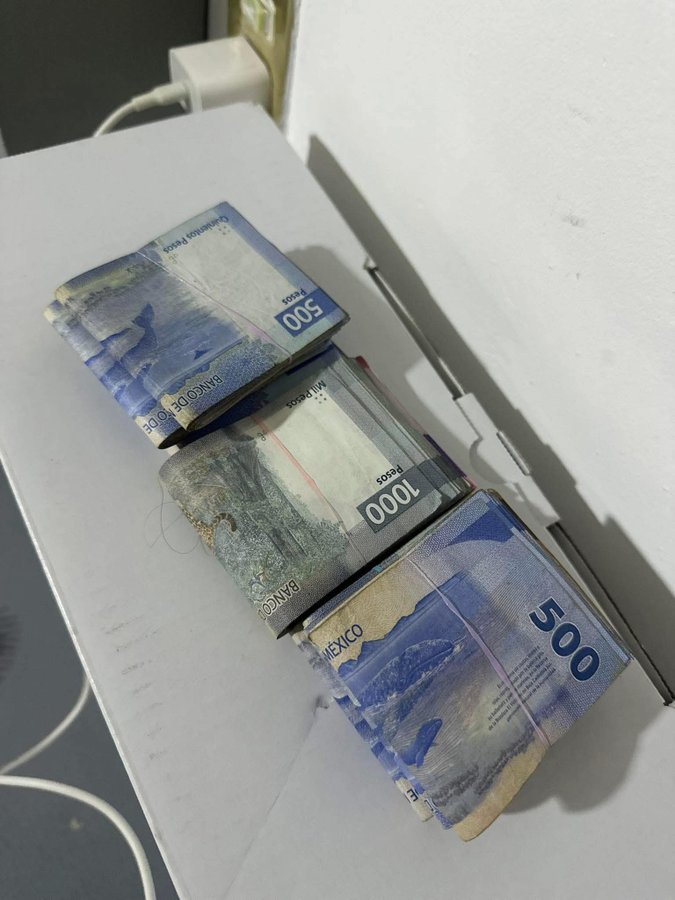 En_jupiter_'s tweet photo. Que llegue el dinero y se vayan las deudas, Tienes 8 segundos para compatir https://t.co/WXlD55ITP7