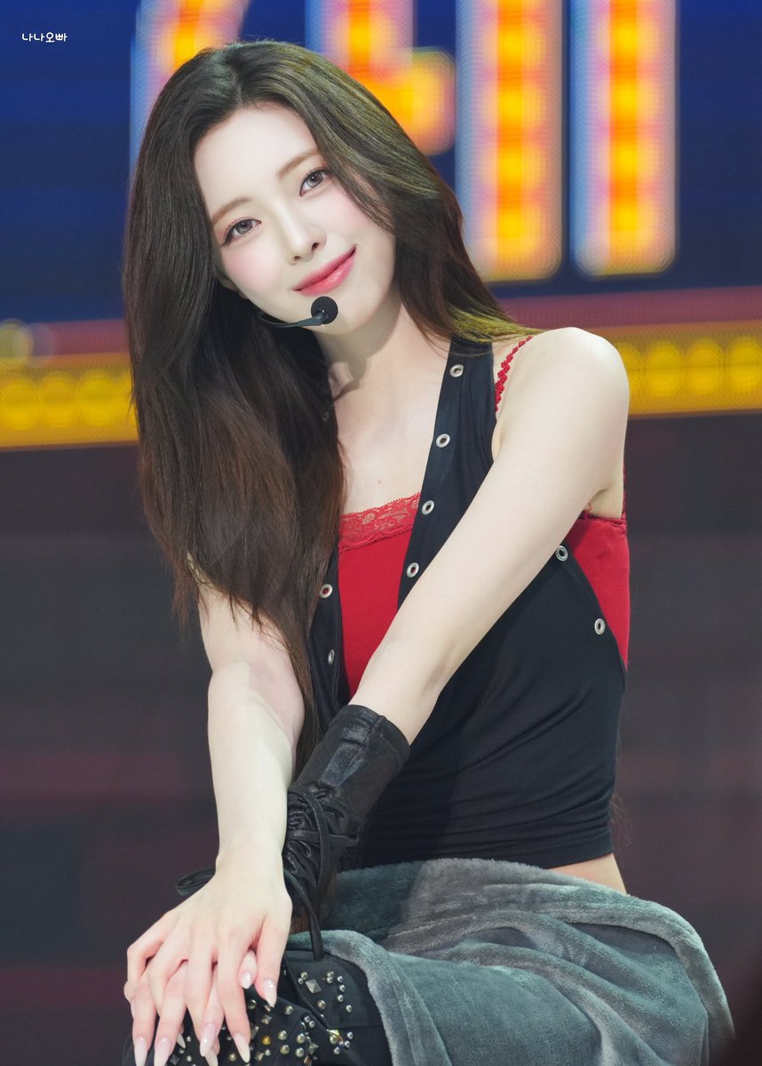 wow_yuna_1209's tweet photo. 260809FM❤️yuna🐰유나❤️

#ITZY #있지 #YUNA #유나 https://t.co/u7VHDYAOTJ
