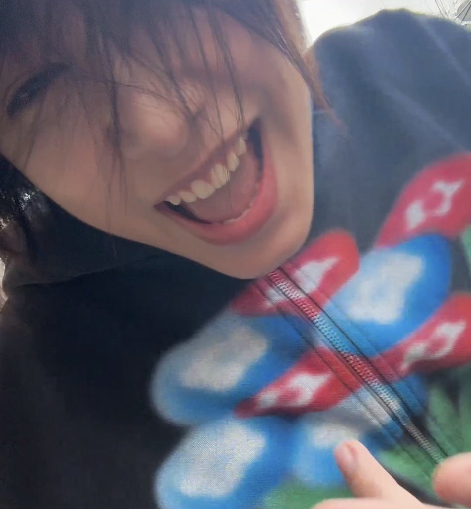 ttkxph's tweet photo. 😭😭😭😭😭😭😭😭 https://t.co/154oVleM2o