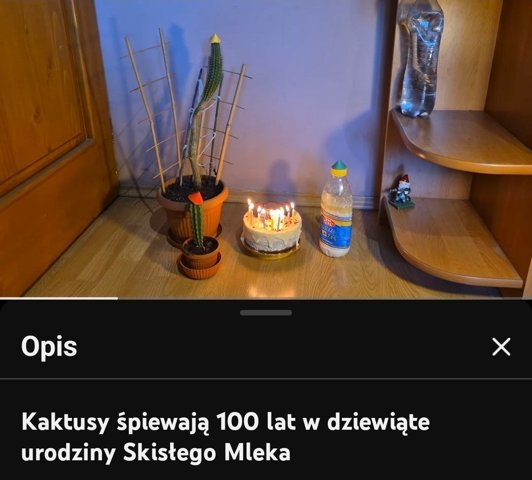donald_PL_'s tweet photo. #Pilne 
Skisłe Mleko z Youtube obchodzi dziś swoje dziewiąte urodziny. https://t.co/rrC2qB2Jch