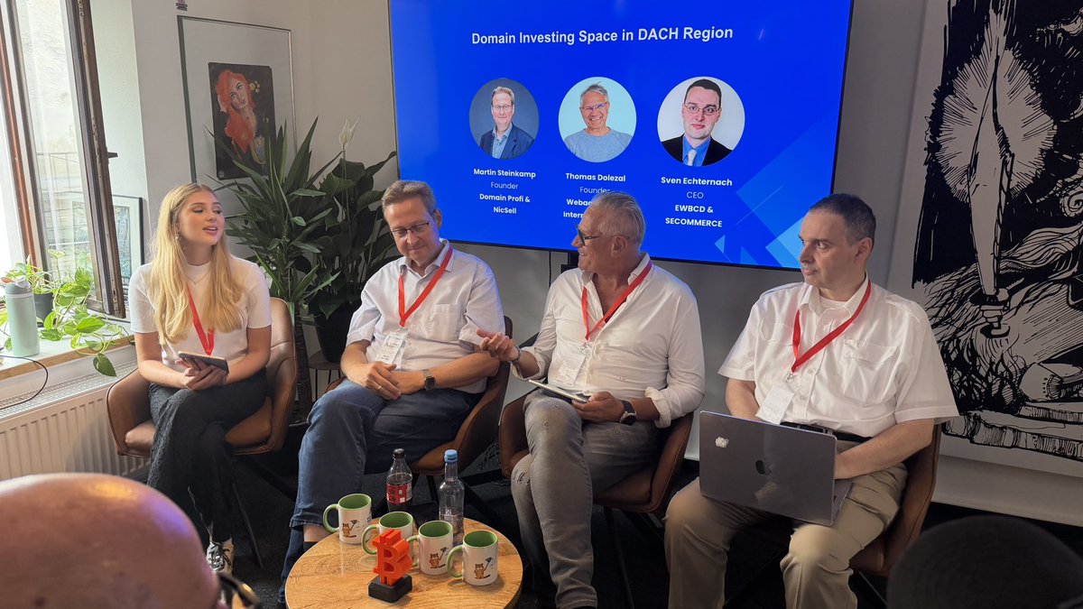 domainsummitcom's tweet photo. 1M+ domains between these three DACH domain industry pros. 💪🇩🇪
Now that’s some serious domain portfolio experience in one room.
#DomainSummit #DomainSummitEurope #DomainSummit2026 #DomainSummit26 https://t.co/I7MdiMVEvF