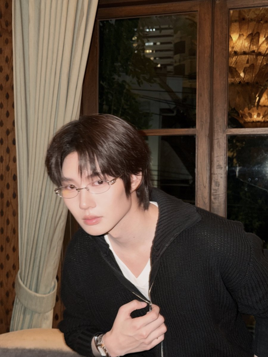 nampingnapat's tweet photo. casual night #nampingster https://t.co/v13Nq3ZHXF