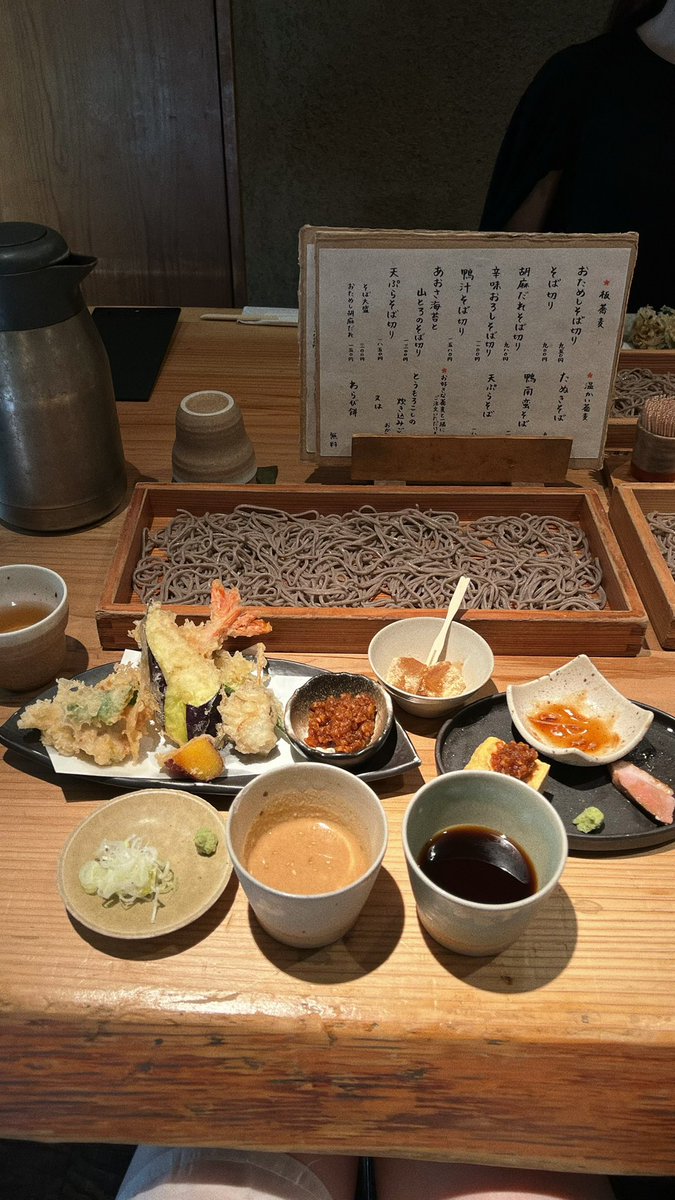 __nmsk13's tweet photo. どうみても最高な、恵比寿のお蕎麦屋さん🥢 https://t.co/YsjLJnrRzu