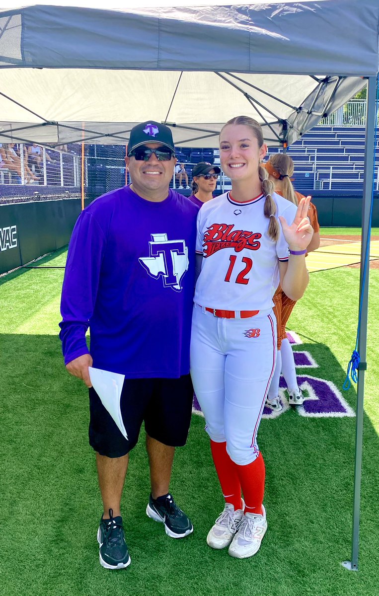 AveryTrapp2028's tweet photo. Thank you @TarletonSB @Coach_Cump for an awesome camp! L💜VED the vibe, all the feedback and beautiful campus! Looking forward to the next one! 
💜🤍🥎 #tarleton #softball #texasblaze @tisbrittany @TheMetalChapter @maximizethemind @Bridgeland_SB https://t.co/X4e1ksIbyS