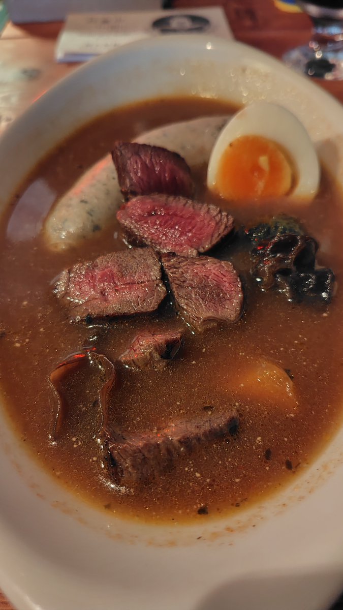 daimon_0721's tweet photo. 北海道の川湯温泉で鹿肉を使ったスープカレーをたべた😋鹿肉はヘルシーで美味しい🤩

#川湯温泉
#ユナイト https://t.co/FkP3dJrwdh
