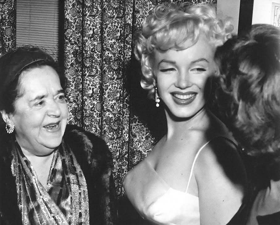 Clubpassionmar2's tweet photo. Bonne journée de lundi.
Have a sweet Monday.
#Marilyn #marilynmonroe #clubpassionmarilyn #mondanités #MarilynMonroeProductions #elsamaxwell #marlenedietrich #MiltonGreene https://t.co/R06hcOcnYL