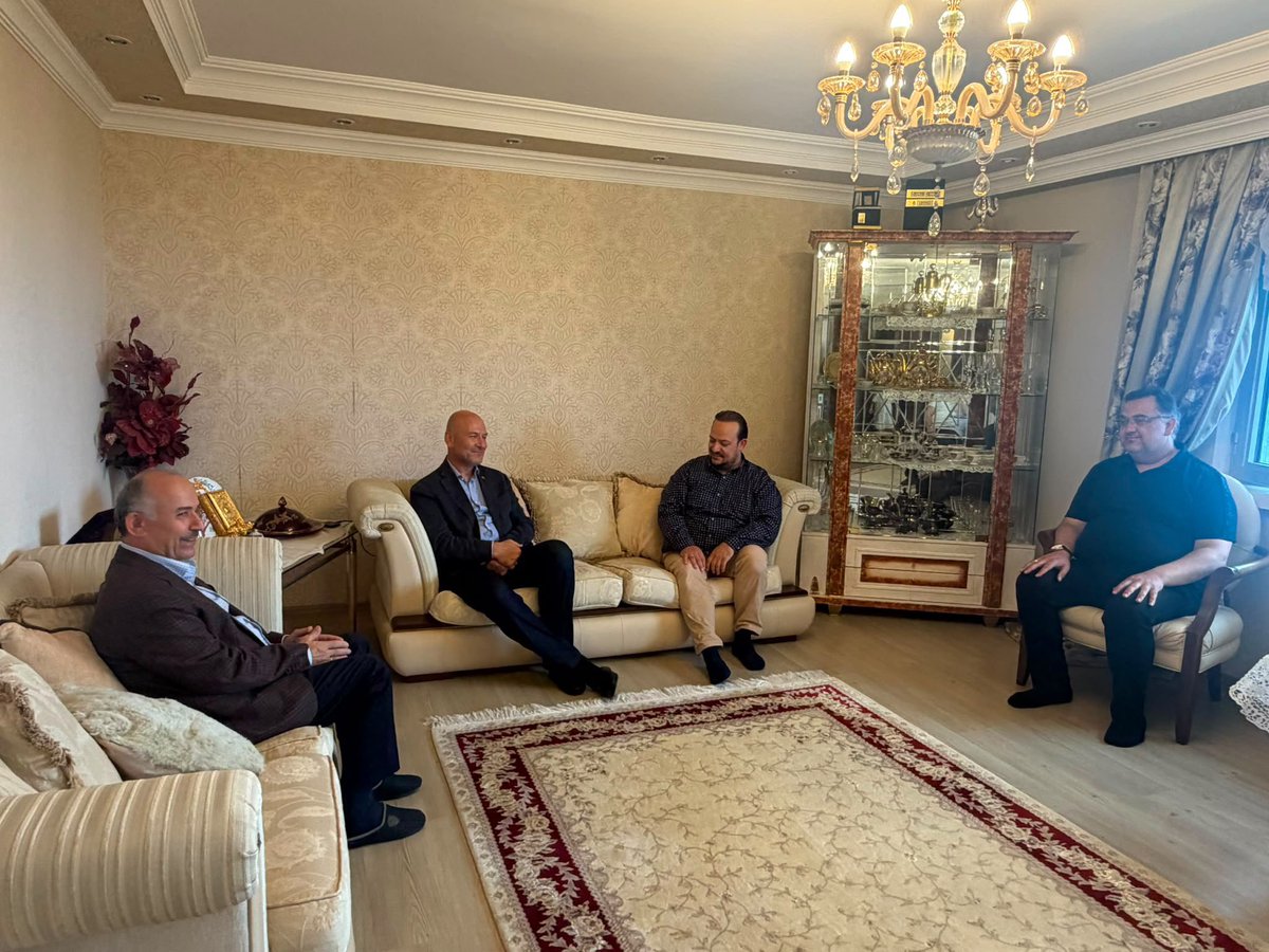 suleymansoylu's tweet photo. Trabzon’da;

Yakın zamanda Hakk’a uğurladığımız Araklı Belediyesi eski Başkan Vekili Ekrem Reis’in ailesine,

Trabzon Üniversitesi Rektörü Prof. Dr. Emin Aşıkkutlu’nun vefat eden kıymetli annesi Fatma Aşıkkutlu için Aşıkkutlu ailesine,

KTÜ eski Rektörü Prof. Dr. Süleyman Baykal’ın vefat eden kıymetli annesi Rahime Baykal için Baykal ailesine,

AK Parti Tonya İlçe Başkanımız Sayın Cafer Köroğlu’nun vefat eden evladı Fatih Köroğlu için taziye ziyaretinde bulunduk.

Cenab-ı Allah’tan rahmet; kederli ailelerine, yakınlarına ve sevenlerine sabır ve başsağlığı diliyorum.

Rabbim mekânlarını cennet, makamlarını âli eylesin.