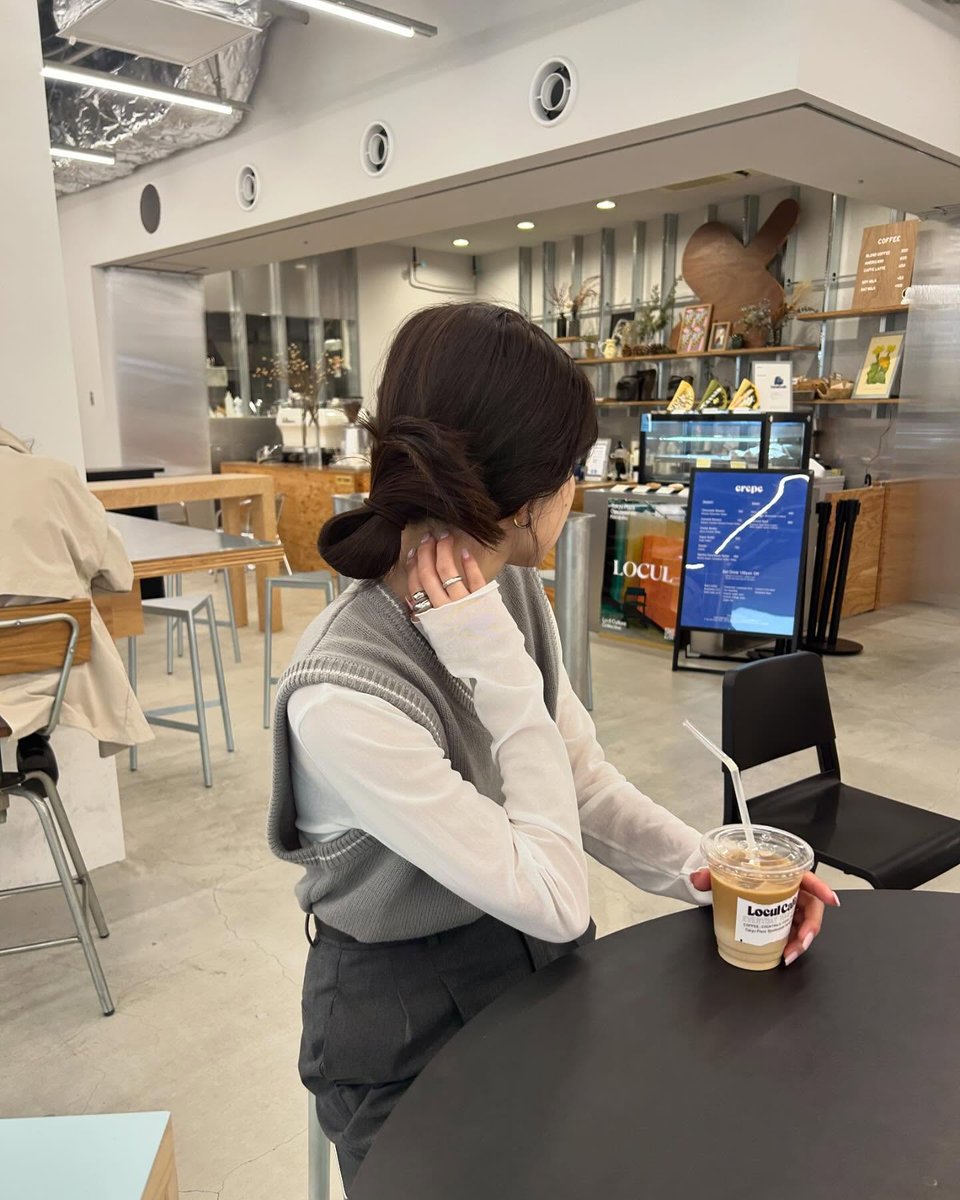 calafis22's tweet photo. もし一つだけ魔法が使えるなら、どんな魔法にする？ 🌸
gbEpe https://t.co/NMWTZYOEiM