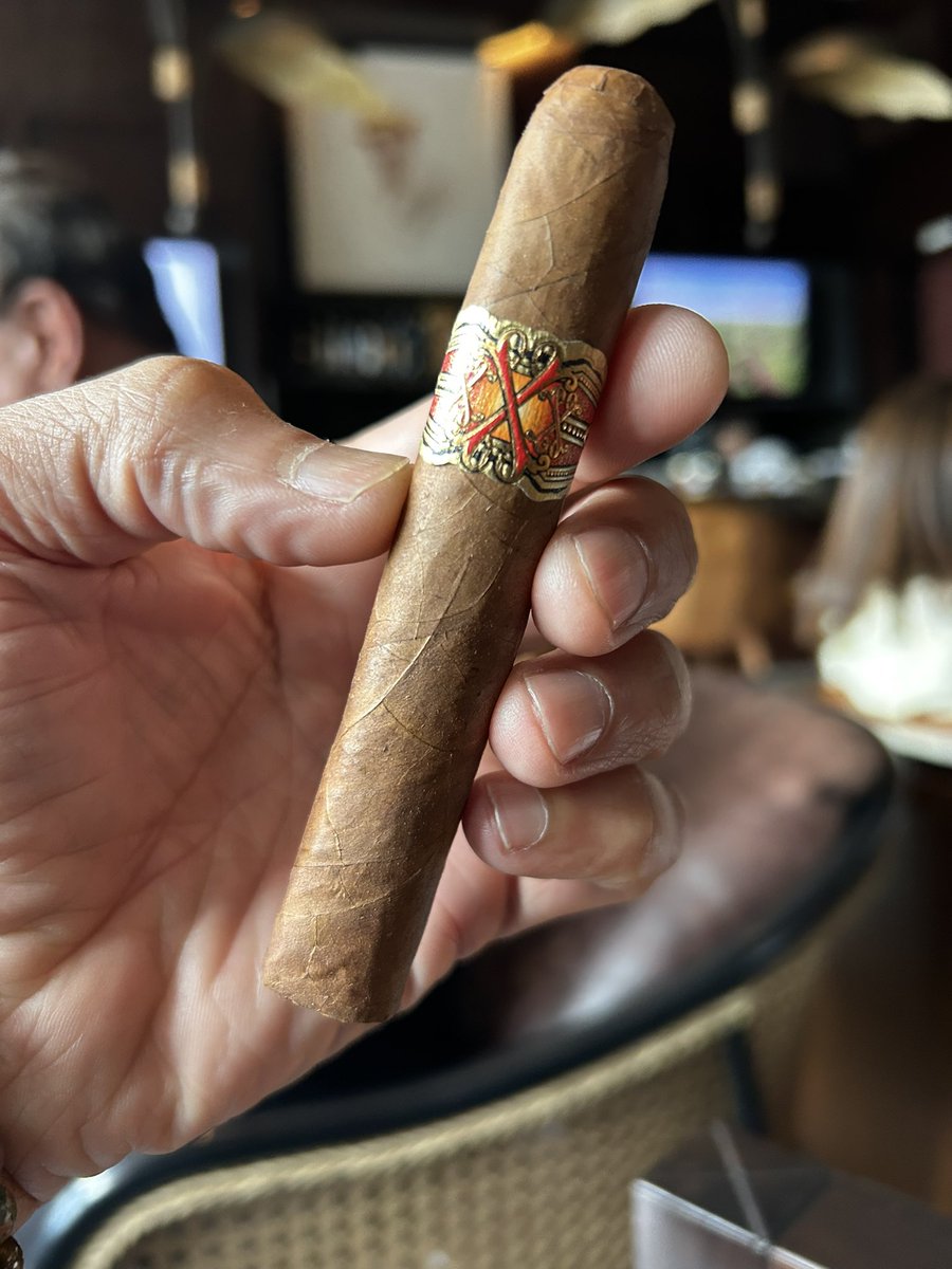 Anthony_Mazzola's tweet photo. A true unicorn from Carlito Fuente’s personal collection!
A great start to a week with the man himself.
#onlyfuenteisfuente https://t.co/A28CjP0CVq