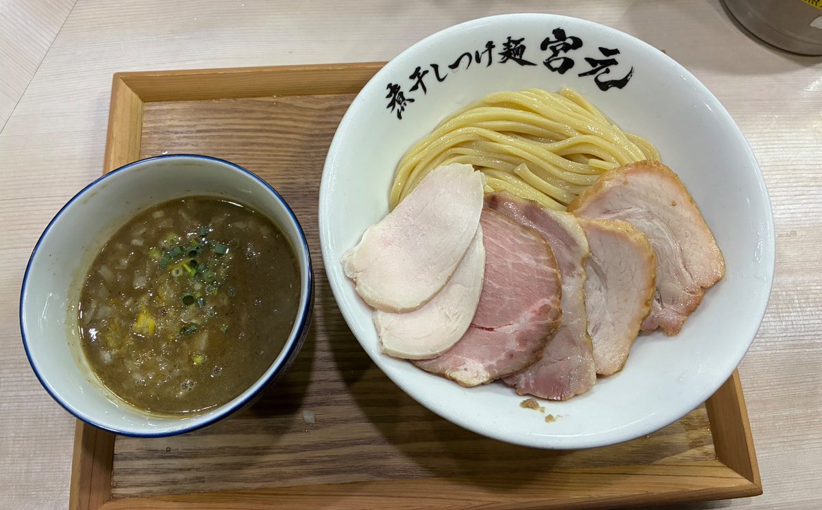 yoshitomi_m tweet picture