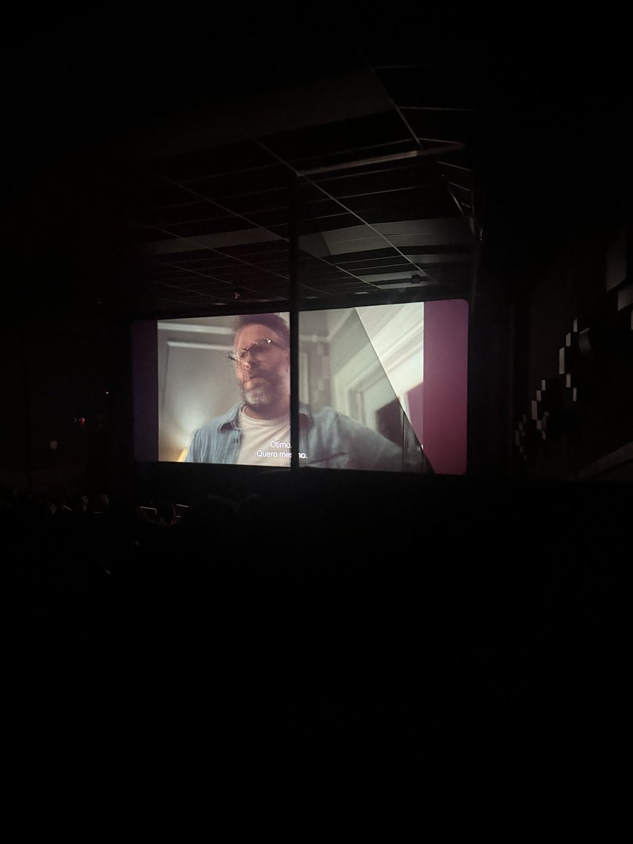 lwtrich's tweet photo. O lugar que o @cineart_oficial me vendeu no cinema SEM AVISAR QUE A VISÃO SERIA PARCIALMENTE OBSTRUÍDA 🫠🫠🫠 https://t.co/KA220rV0KB