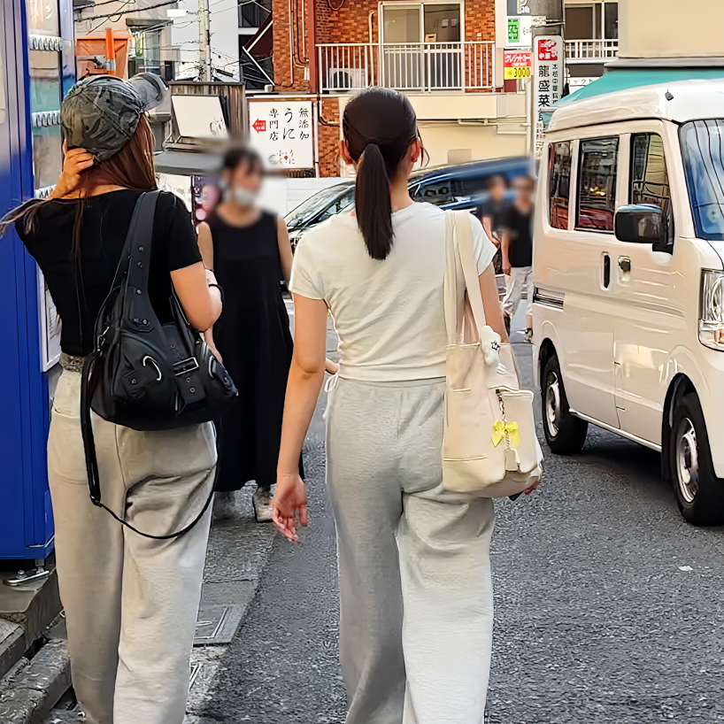ShibuyaWalker19's tweet photo. 渋谷散歩❤

無添加うに専門店・うに小屋渋谷店前の道は狭くて交通量が多いのでお気を付けください。 https://t.co/yxRWae0QMH