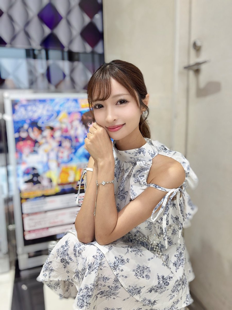 madoka_ps's tweet photo. こんばんは🌙* :ﾟ
なんだか腕がこんがり焼けてる
まどかです💁🏾‍♀️☀️笑

明日8月18日(火)は
#メガフェイス1500宗像 店様に
スロ子💚応援来店しますꉂꉂ📣
ぜひ遊びにきてね(´˘`＊)

おやすみなさい.☆.｡.:*・°

#PR https://t.co/oEpKpBvGrz