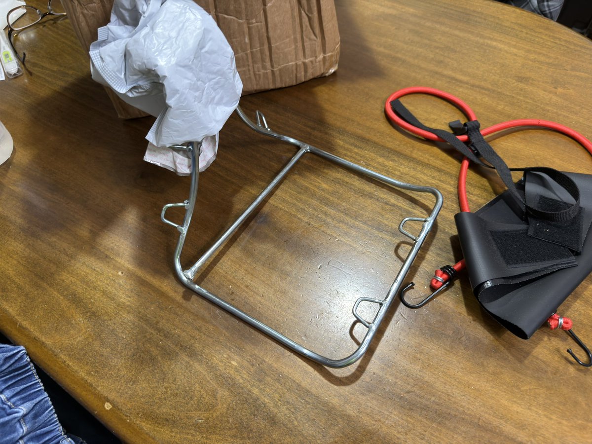 taurusgl96's tweet photo. アリエクで過去一のゴミ引いた。
溶接できてないわ、歪んでるわ、揃ってないわ、ここまでのはなかなかみないぞ。笑 https://t.co/H5wJ8rIFNV