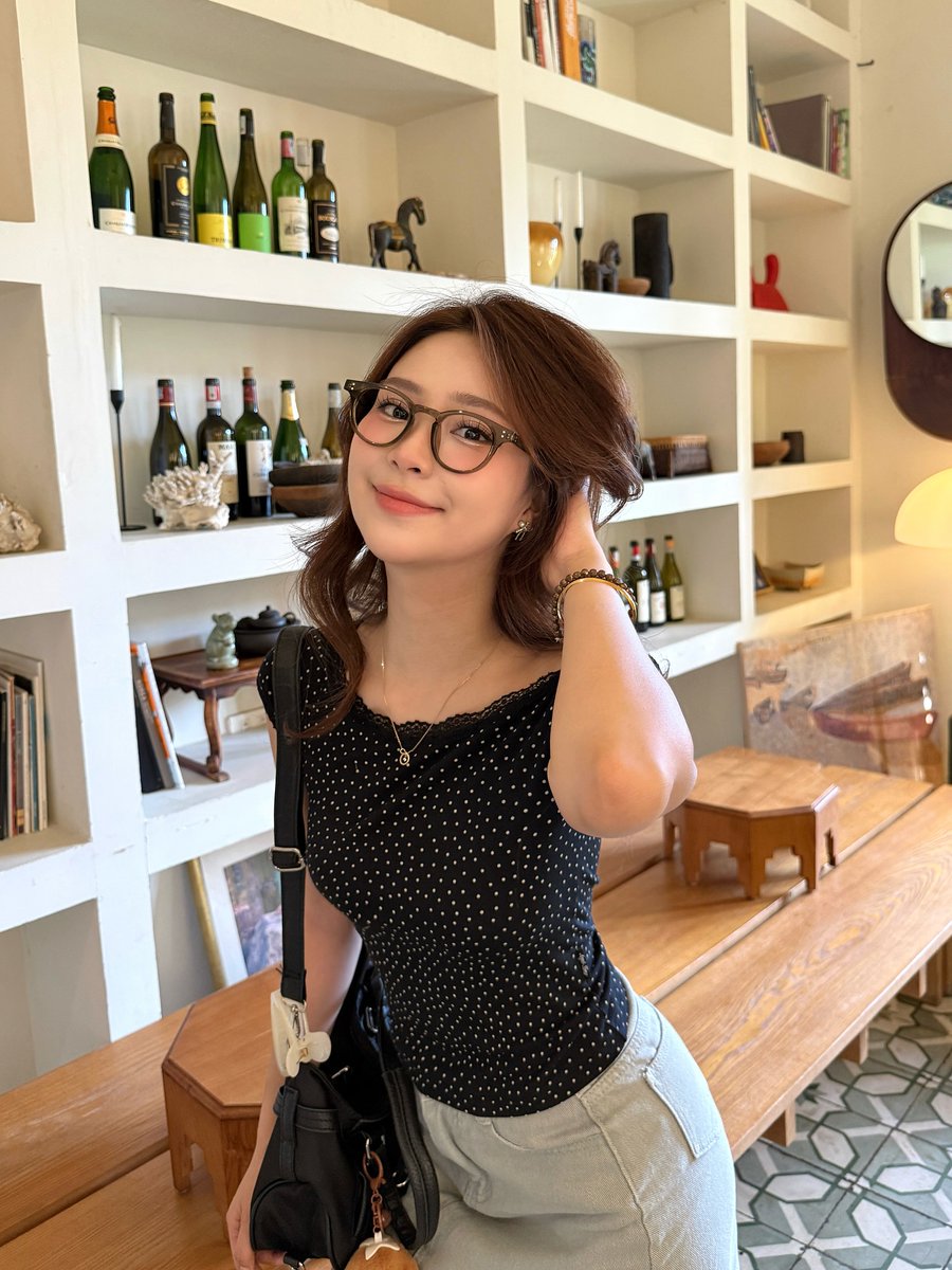 MonicaMilfer's tweet photo. もし魔法が使えるなら、今すぐ君のそばに飛んでいきたいな。ふとそんなことを考えた。 👊
kbnth https://t.co/YfMK63JtyG