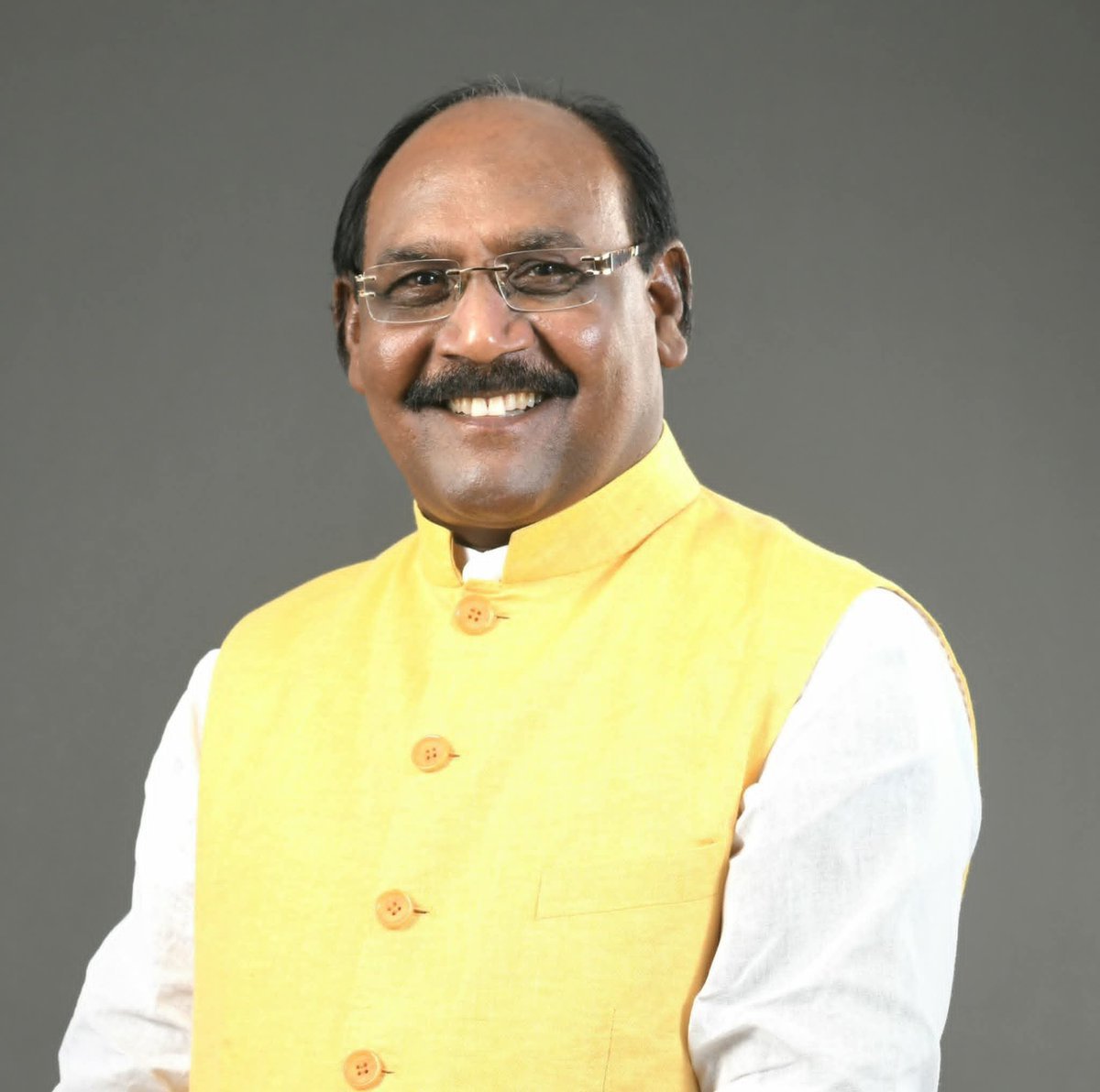RitiPathakSidhi's tweet photo. भारतीय जनता पार्टी के राष्ट्रीय टीम में मध्यप्रदेश से श्री @LalSinghArya जी (राष्ट्रीय उपाध्यक्ष), श्री @saudansinghbjp जी (राष्ट्रीय सह-महामंत्री संगठन), श्री @gajendra4bjp जी (राष्ट्रीय महामंत्री), श्रीमती @KavitaPatidar_ जी (राष्ट्रीय मंत्री), https://t.co/Yn5N2sdvrz