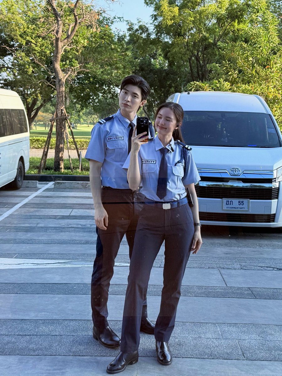 fanbuanalinthip's tweet photo. ภาพเบื้องหลังน่ารักกกก 😄 #รักษ์ #บัวนลินทิพย์ https://t.co/qg991Dk0x5