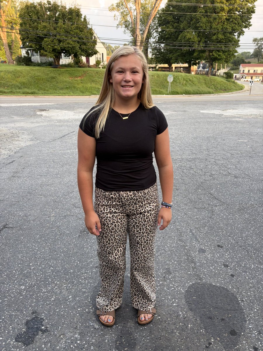 AtlantaVipers33's tweet photo. Another one heading off to middle school this week! We hope you have a great year Zia! #BeTheStandard https://t.co/YEekNj6Igs