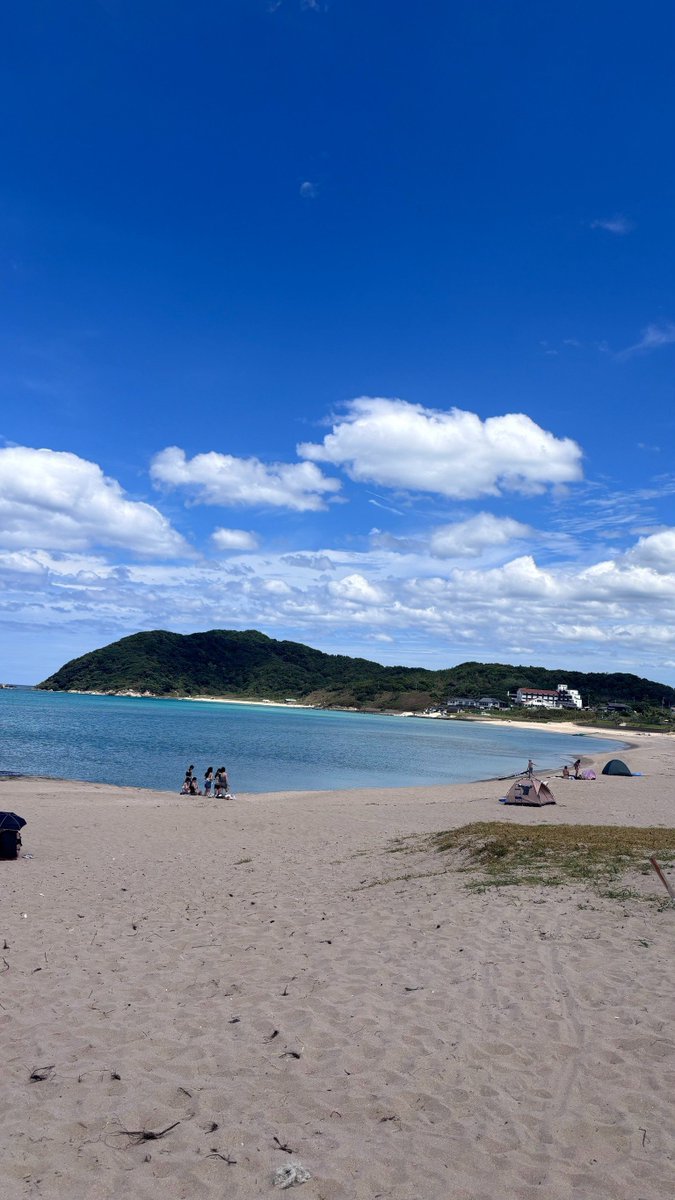 charla1106's tweet photo. 夏休み最終日
めちゃくちゃ綺麗な海
遠浅で安心
また来年も来ような！ https://t.co/JLhKEyyf0y